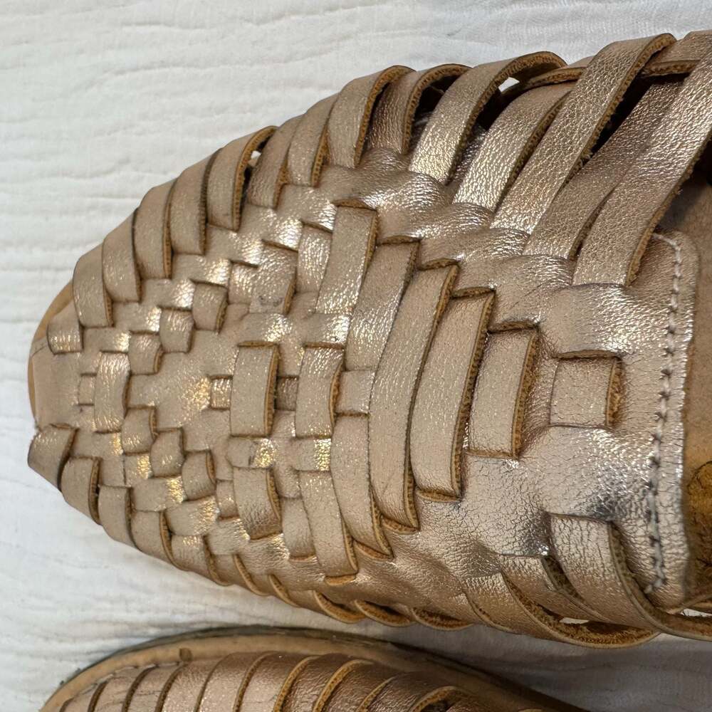 Artesanias Angeles Metallic Gold Leather Woven Mexican Huarache Sandals 7 - Picture 10 of 16